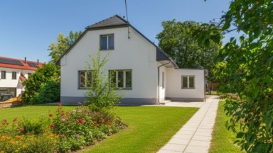 Prodej pozemku k výstavbě nového rodinného domu v Bukovině u Hradce Králové