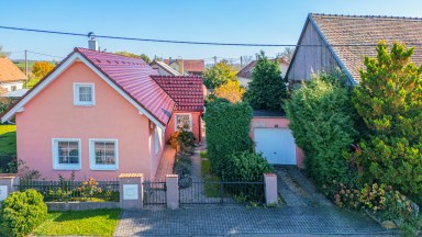 Útulný rodinný dům s chalupářským rázem – Stará Skřeň, Nový Bydžov