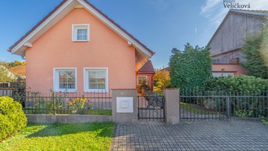 Útulný rodinný dům s chalupářským rázem – Stará Skřeň, Nový Bydžov