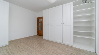 Prodej zrekonstruovaného bytu 3+kk/3+1 v Hradci Králové - Formánkova ulice (Moravské Předměstí)