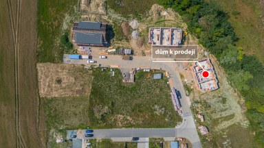 Novostavba moderního rodiného domu o dispozici 4+kk v klidné obci Dříteč u Pardubic