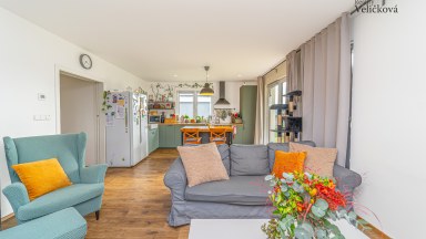 Prodej útulné novostavby rodinného domu 5+kk v obci Krakovany