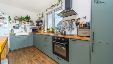 Prodej útulné novostavby rodinného domu 5+kk v obci Krakovany