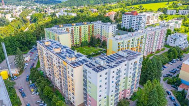 Prodej prostorného bytu 3+1, 76m², s balkonem a nádherným výhledem – Náchod (Staré Město nad Metují)