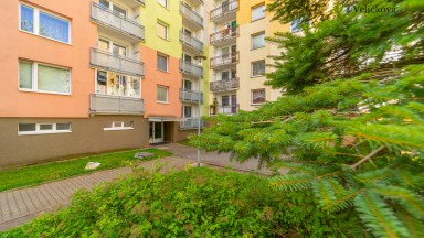 Prodej prostorného bytu 3+1, 76m², s balkonem a nádherným výhledem – Náchod (Staré Město nad Metují)