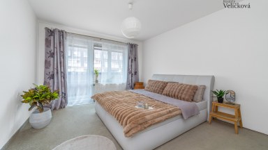 Prodej nádherného bytu 4+kk/3+1 o celkové výměře 129 m2 v Praze - Kunraticích - ul. U Zeleného ptáka