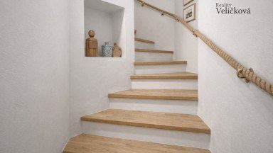 Prodej výjimečného bytového domu v historickém srdci Hradce Králové – Tomkova ulice