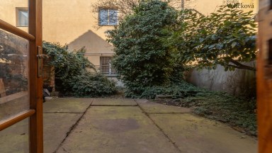 Prodej výjimečného bytového domu v historickém srdci Hradce Králové – Tomkova ulice