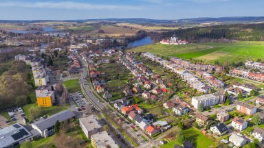Rodinný dům po rekonstrukci se 2 bytovými jednotkami a fotovoltaikou – Žďár nad Sázavou