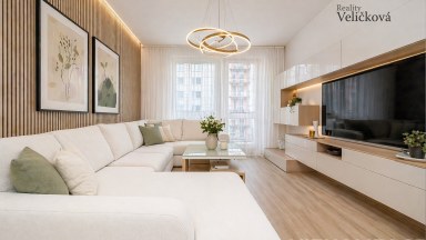 Zrekonstruovaný byt 3+1 v Hradci Králové, ulice Pod Zámečkem