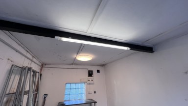 Prodej zděné garáže 16 m² s elektřinou a vlastním pozemkem, Úpice – ul. Palackého U benzinové pumpy