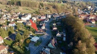 Prodej zděné garáže 16 m² s elektřinou a vlastním pozemkem, Úpice – ul. Palackého U benzinové pumpy