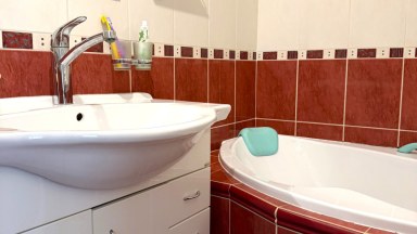 Pronájem světlého bytu o dispozici 2+1 s balkonem a sklepem v klidné části Opočna