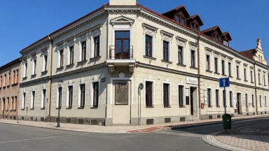 Pronájem vybavené restaurace se zahrádkou a tanečním sálem (329m2)