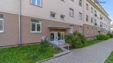Prodej novostavby podkrovního bytu 3+kk s parkovacím stání v Milovicích (okr. Nymburk)