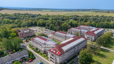 Prodej novostavby podkrovního bytu 3+kk s parkovacím stání v Milovicích (okr. Nymburk)