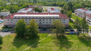 Prodej novostavby podkrovního bytu 3+kk s parkovacím stání v Milovicích (okr. Nymburk)