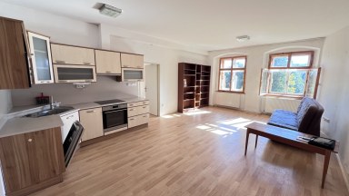 Pronájem bytu 3+kk, 84 m², Rýchorské náměstí v Žacléři